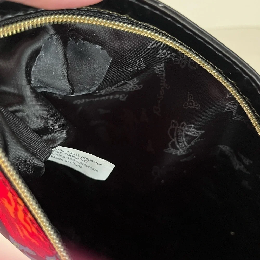 Betsey Johnson Betseyville Large Wristlet Black Rose Skull print